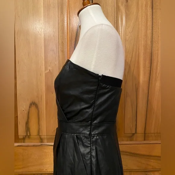 Rachel Roy Strapless Black Pleather Jumpsuit/ Pockets Draped/Boned Bodice EUC 6 - Picture 6 of 16